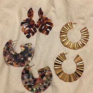 Lot of costume earrings.
